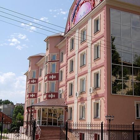 Kurmet Hotel Oral Esterno foto