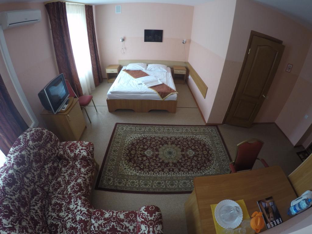 Kurmet Hotel Oral Camera foto