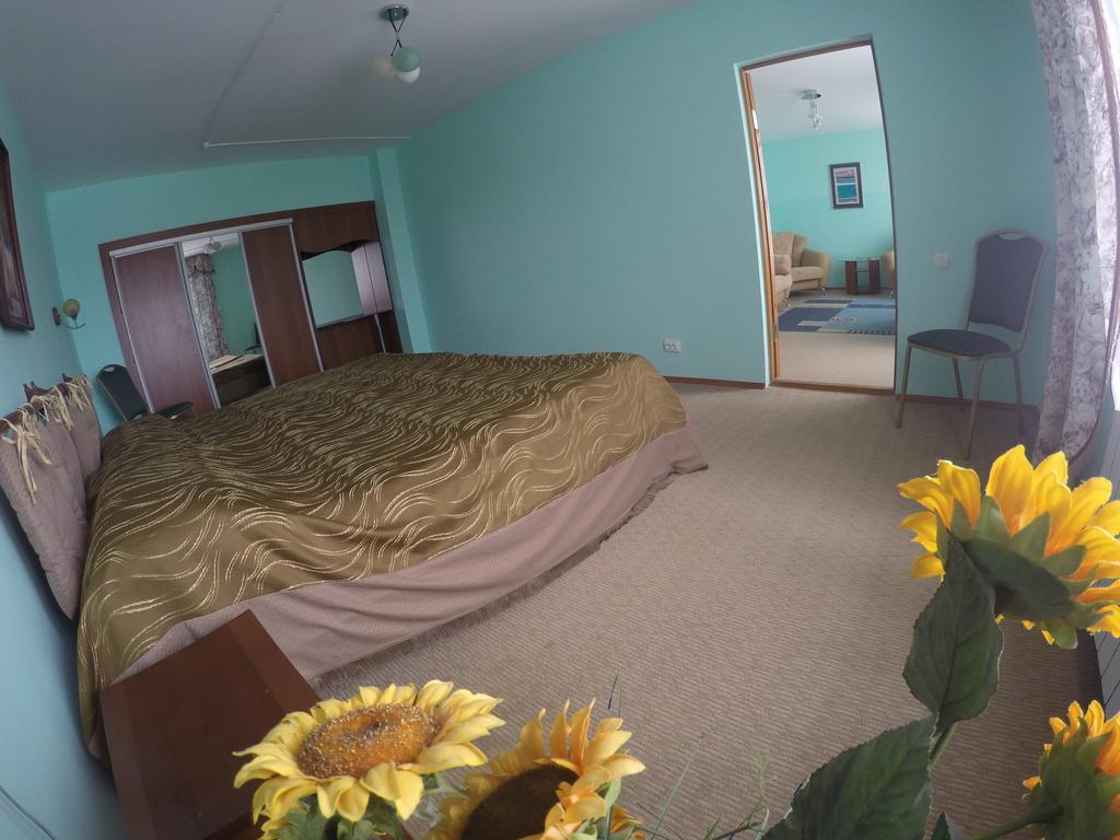 Kurmet Hotel Oral Camera foto