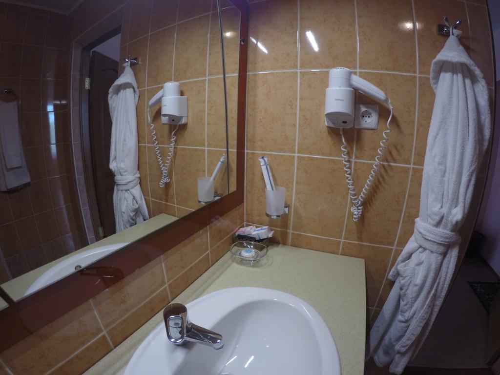 Kurmet Hotel Oral Camera foto