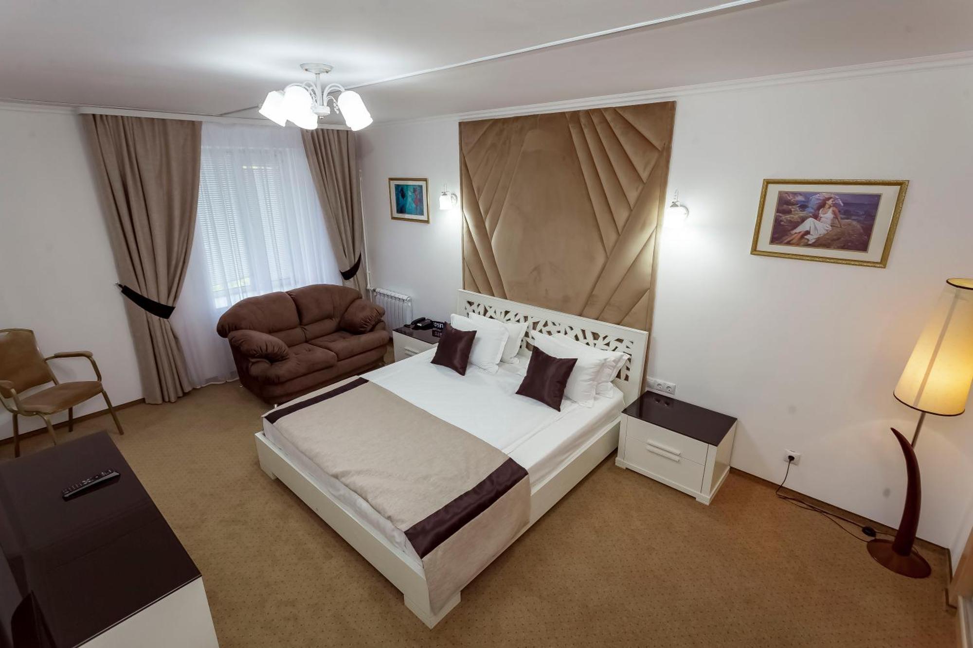 Kurmet Hotel Oral Esterno foto