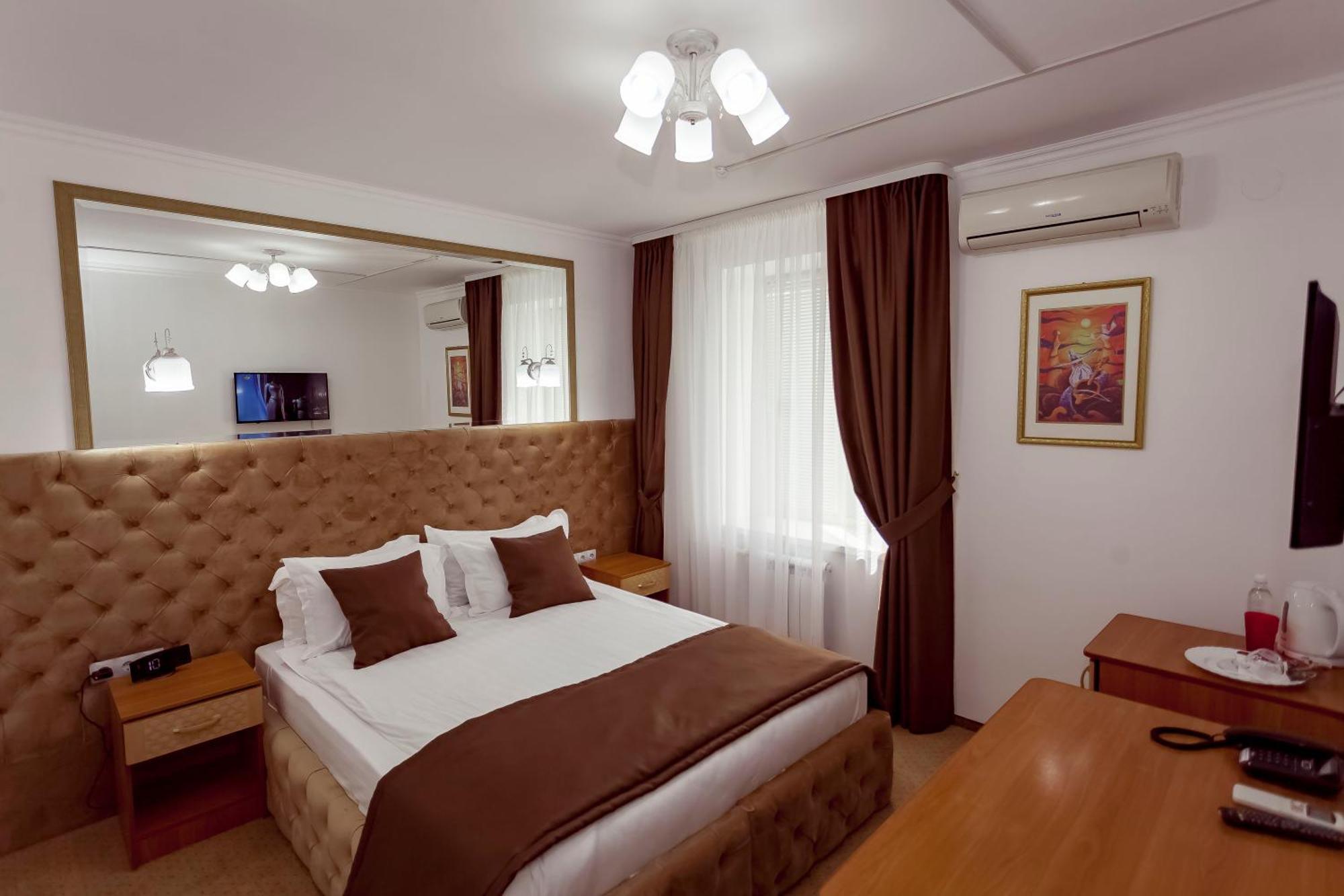 Kurmet Hotel Oral Esterno foto
