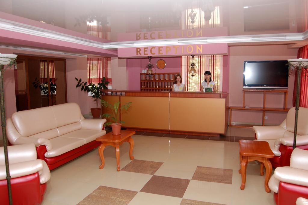 Kurmet Hotel Oral Esterno foto